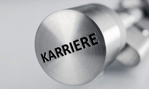 KARRIERE KARRIERE
